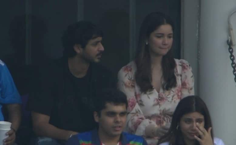 Sara Tendulkar Spotted Cheering For Shubman Gill & India Against BAN (Check Pics) 